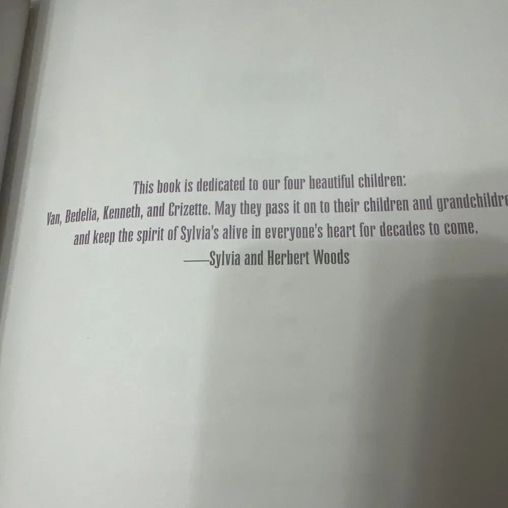 Sylvia's Family Soul Food Cookbook by Sylvia Woods‎